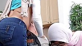 Mia Khalifa vs Her Mam