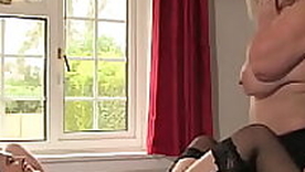 Gran toys lesbians pussy and gets oral