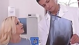 Dirty talkin Peaches Sienna Old hat modern gives the Footjob of the Century