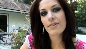 Jessica Bangkok's fat booty gets some love in this interracial encounter