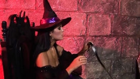 Curvy wife Jasmine Black's concupiscent encounter with two bodies with a taxi