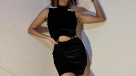 Softcore solo session relative to black beauty coupled with pink pussy