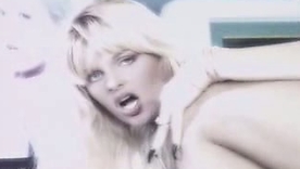 Silvia Saint and Lisa Belle in dank blonde on blonde make believe