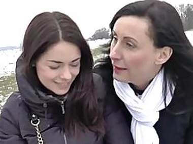 Mature brit pusslicking lesbian