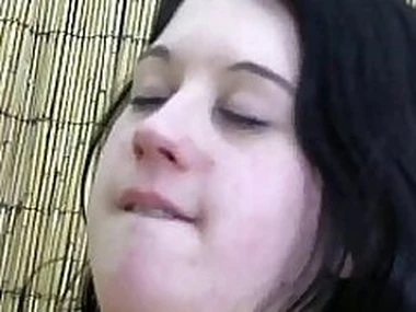 Teen Linda gets massaged and fucked