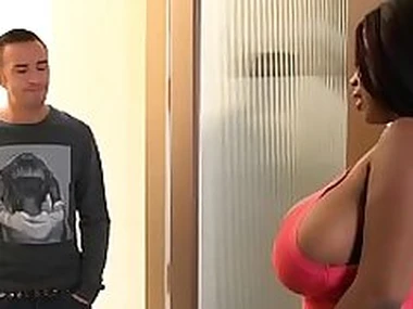 Brazzers - Mommy Got Boobs - Maserati and Keiran Lee -  Get Dat Big Black Rack