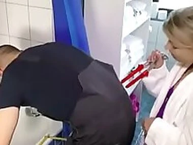 Teeny wants her first fuck and on touching comes rub-down the plumber