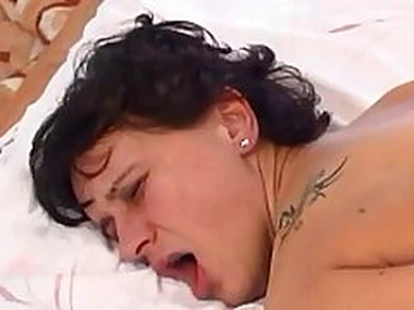 moms first anal fist