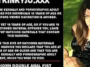 AlexThorn double anal fist Hotkinkyjo in dethrone at Swiny Castle