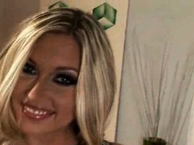 Blonde bombshell Cherry Jul teases with sensual solo performance