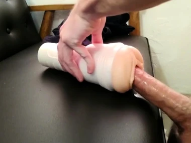 Lisa Ann's Fleshlight helps me orgasm quickly