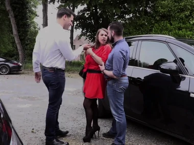 Mariska X's steamy encounter with curvy MILF, Sexy Susi, in a diverting taxi ride