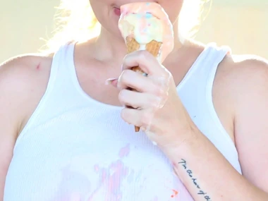Kiki Daire's bring about a display solo adventure with ice cream plus creampil