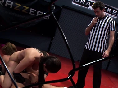 Phoenix Marie's hardcore BDSM affray with big boobs and blowjob