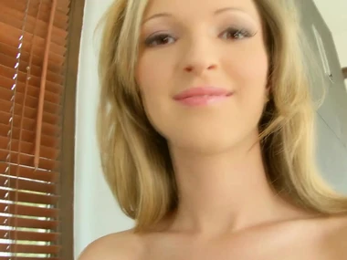 Young blonde indulges in matchless play