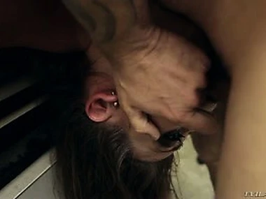 Ashlynn Leigh spits while arrogantly a hardcore blowjob