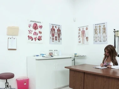 Amy Brooke's erotic encounter with Jor in a public medical setting