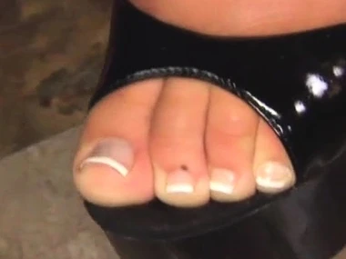 Blonde pornstar submits to erotic POV depending role