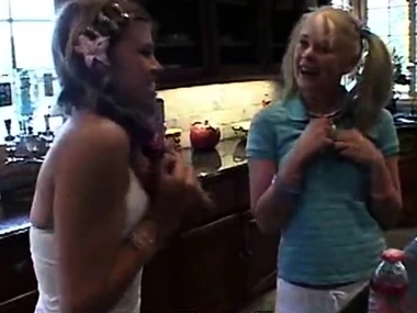 Teen Topanga and her friend practise lesbian encounter