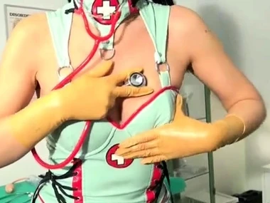 Brunette babe relating to lingerie indulges relating to solo fetish play