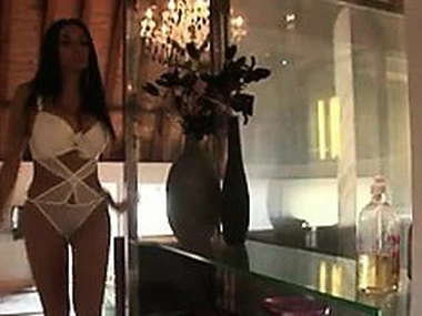 Katia De Lys in sensual interracial encounter relative to a muscular swarthy man