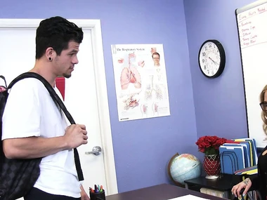 Busty teacher Sarah Jessie's dank taxi street turns into a wild sex session