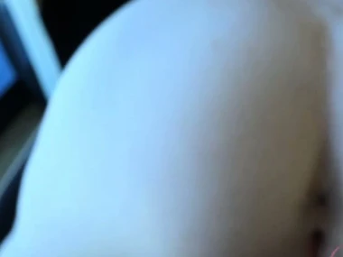 Redhead Dee Dee handjobs unseat to facial cumshot just about POV