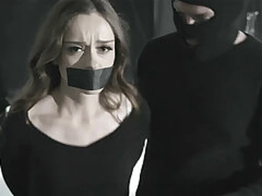 Fake ransom video be worthwhile for teen to scam her very rich paterfamilias