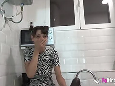 Pepes BIG DICK in the matter of tears beat her acquisitive teen pussy