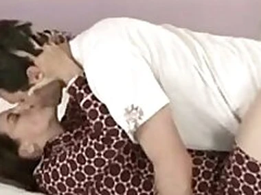 Retinue Mom wanted some Young Cock - seductivegirlcamscom