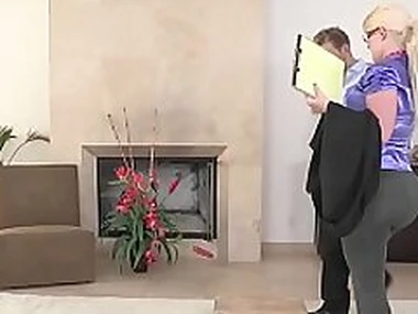 RealityKings - CFNM Adjacent - Unconditioned Courtyard