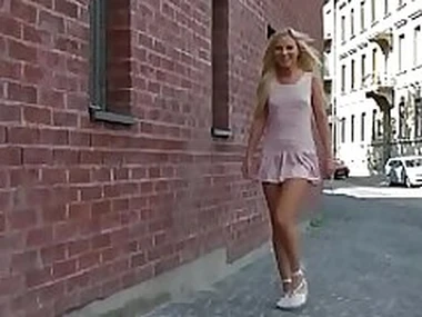 Amateur teen gets railed